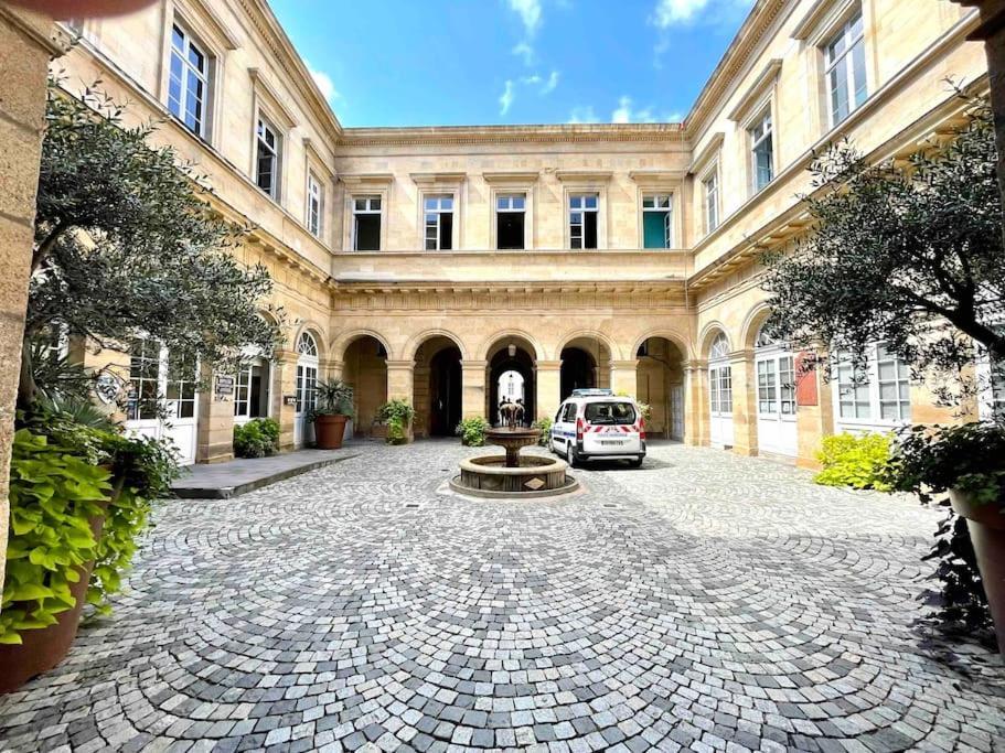 La Maison Des Cours - Wifi - Centre Ville Мулин Екстериор снимка